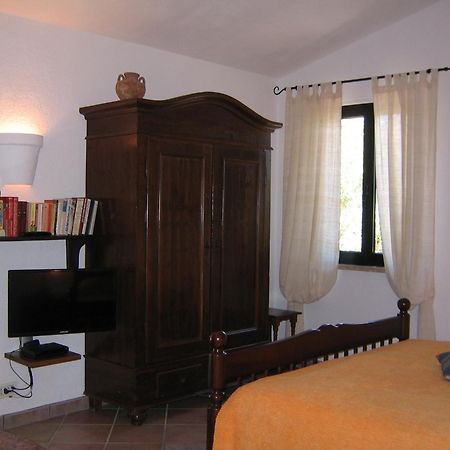 Studio-Appartment In Landhaus Mit Meerblick Porto Azzurro Dış mekan fotoğraf