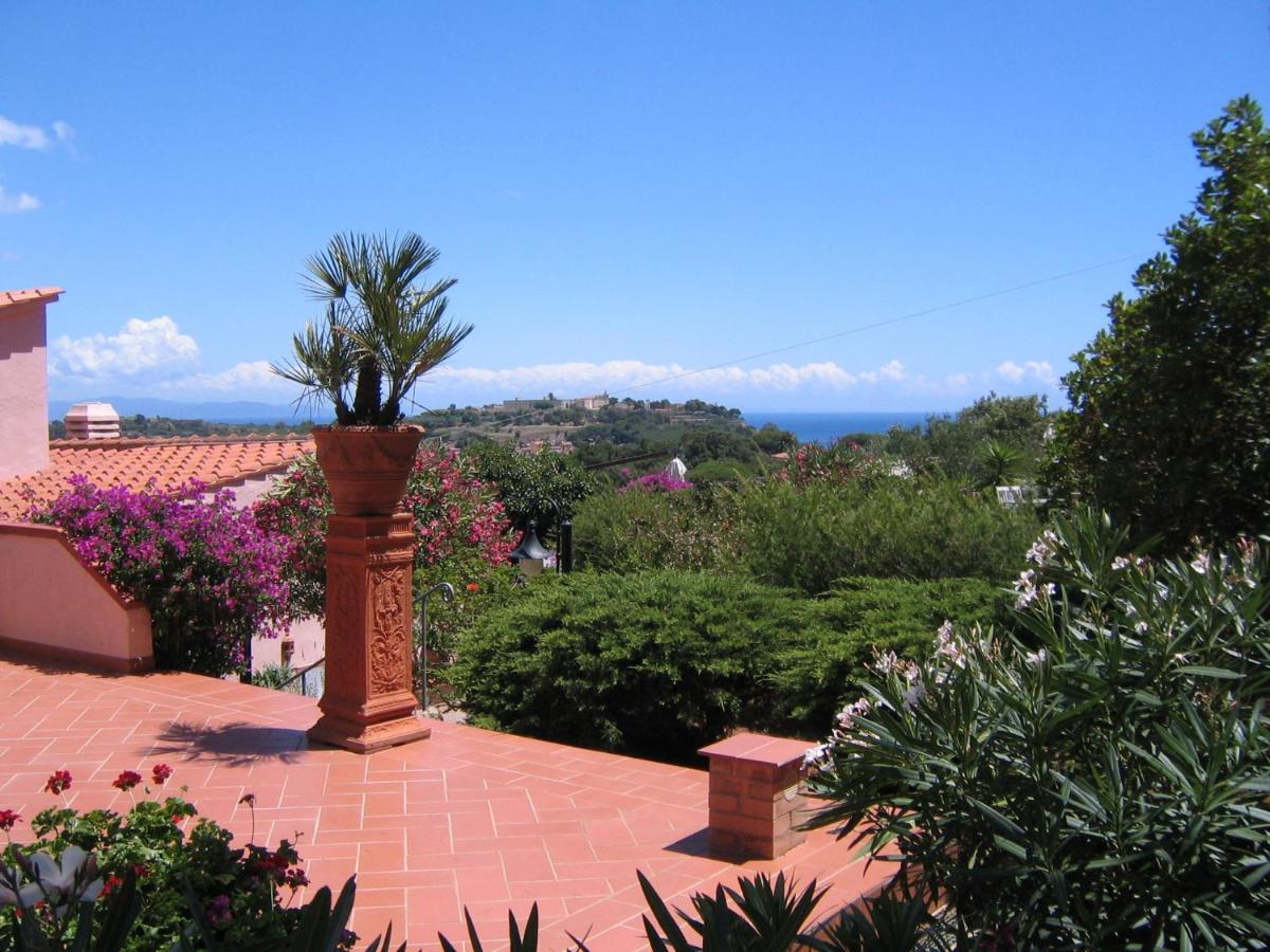 Studio-Appartment In Landhaus Mit Meerblick Porto Azzurro Dış mekan fotoğraf