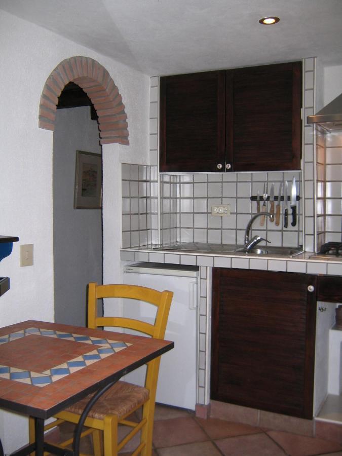 Studio-Appartment In Landhaus Mit Meerblick Porto Azzurro Dış mekan fotoğraf