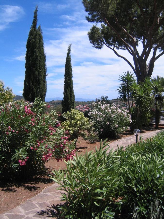Studio-Appartment In Landhaus Mit Meerblick Porto Azzurro Dış mekan fotoğraf