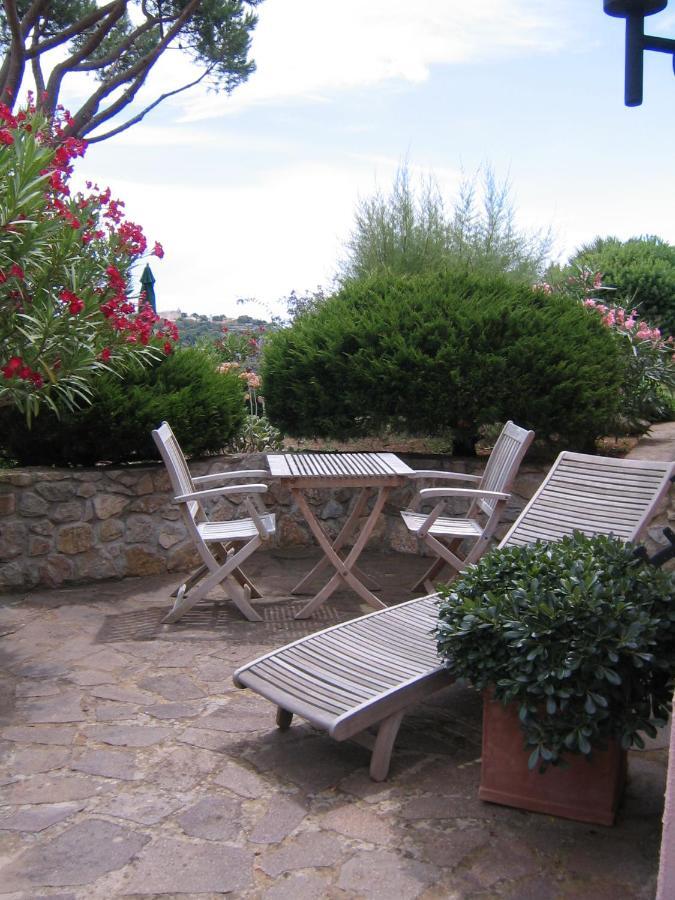 Studio-Appartment In Landhaus Mit Meerblick Porto Azzurro Dış mekan fotoğraf